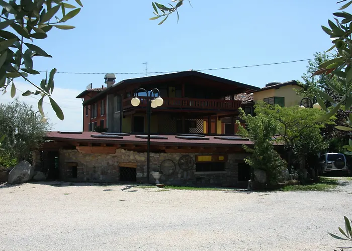 Hotel La Pergola Moniga del Garda